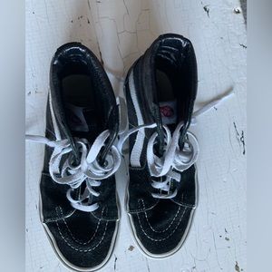 Vans size 6.0 womens or men’s 4.5